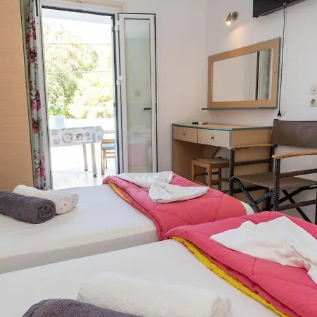 Apart Otel Ilias Sevasti 4*