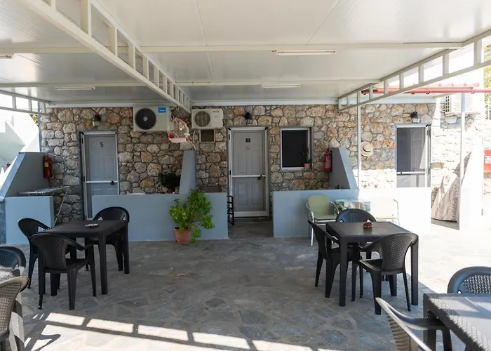 Ilias Sevasti شقة فندقية 4*